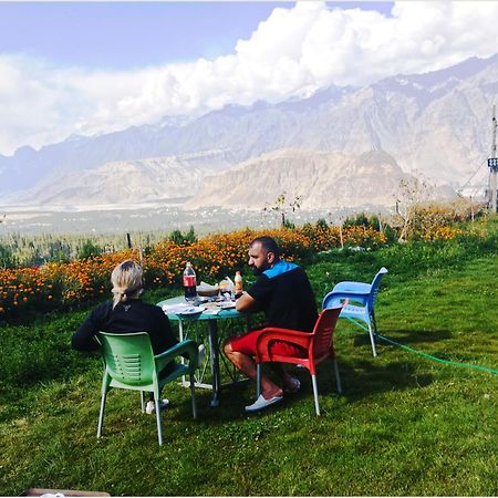 Hotel Mountain Lodge Skardu Exterior foto