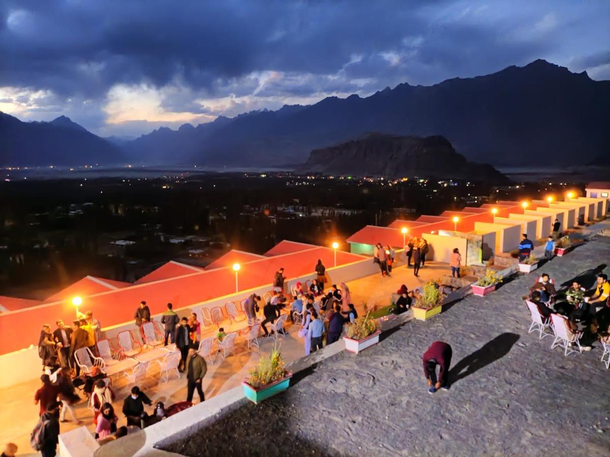 Hotel Mountain Lodge Skardu Exterior foto