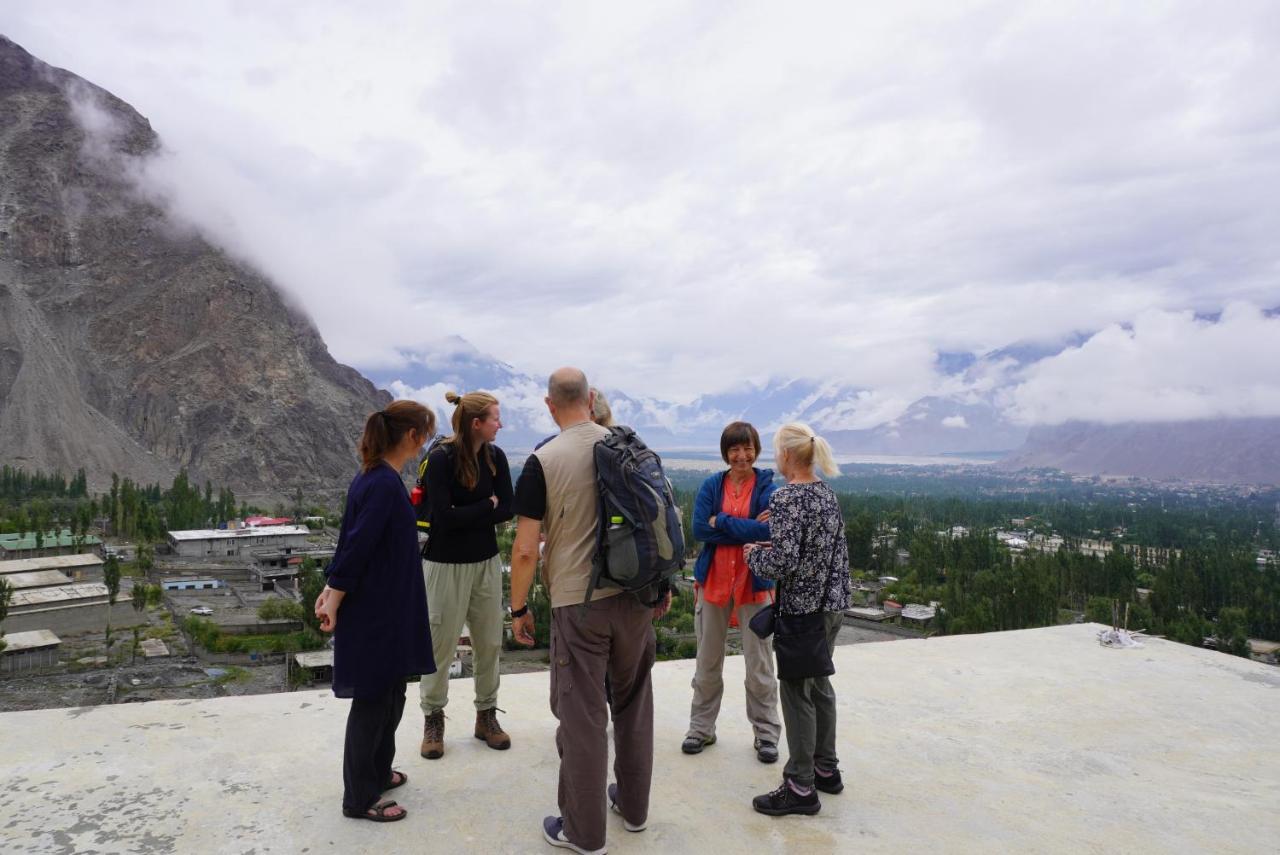 Hotel Mountain Lodge Skardu Exterior foto