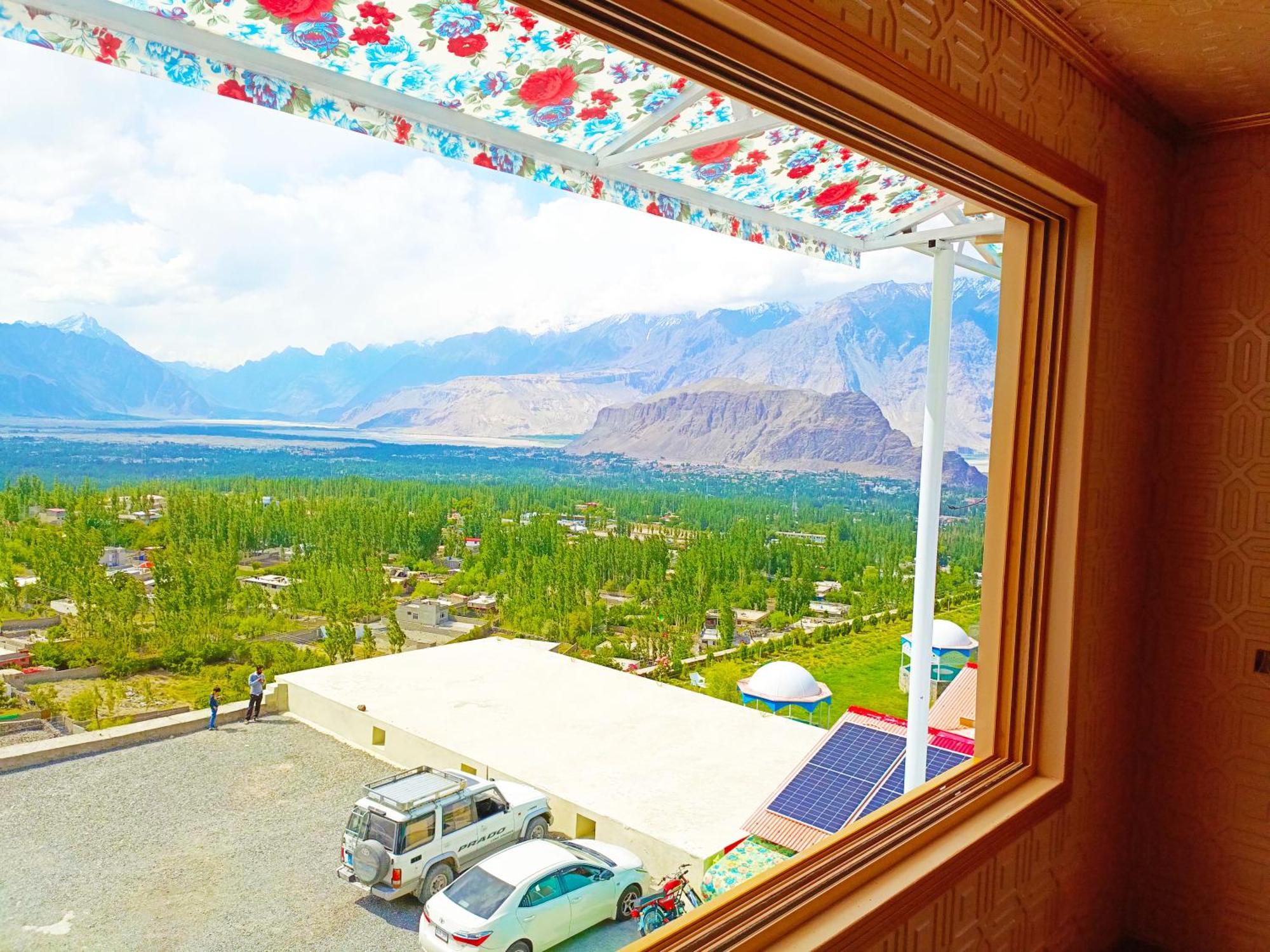 Hotel Mountain Lodge Skardu Exterior foto