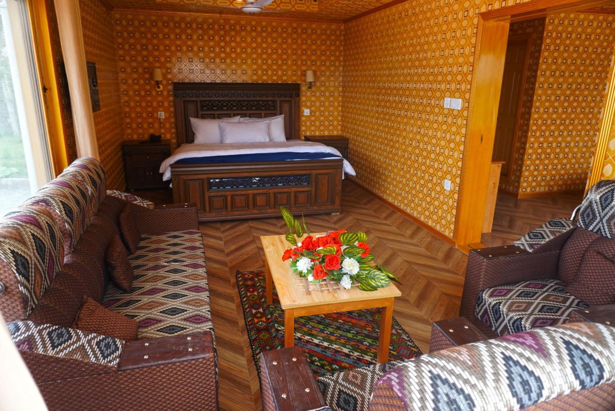 Hotel Mountain Lodge Skardu Exterior foto